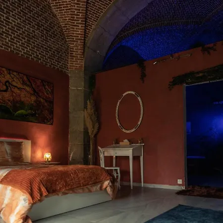 Le Temple D'opaline Love hotel